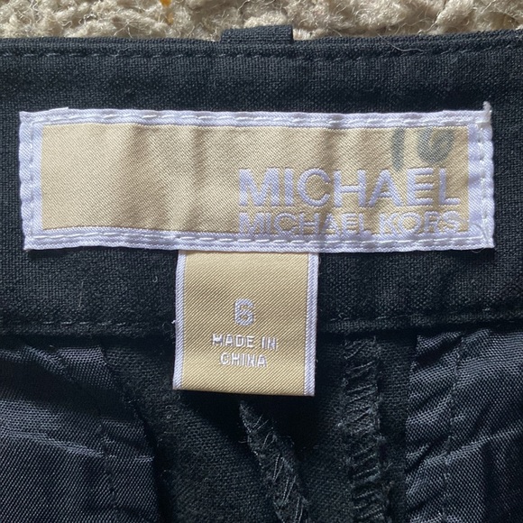 Michael Kors Shorts - Picture 5 of 5